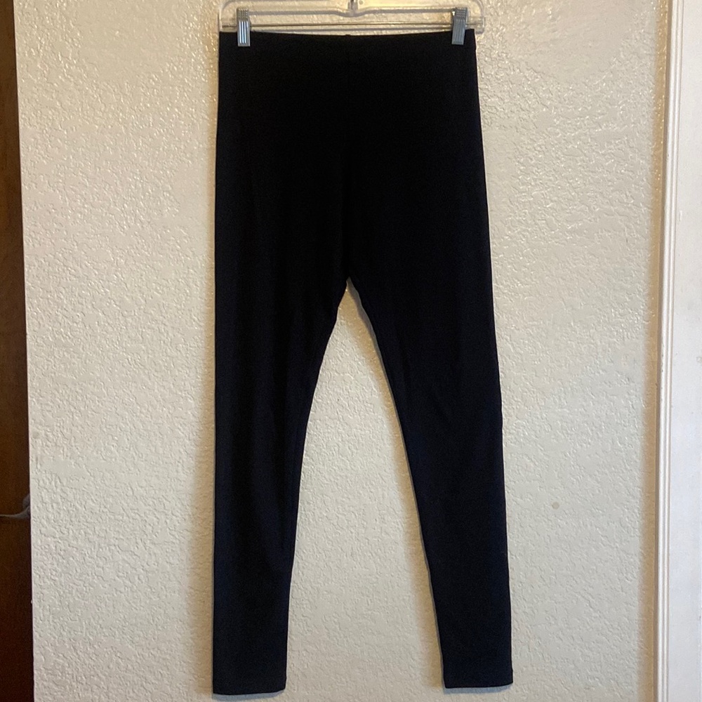 Black leggings